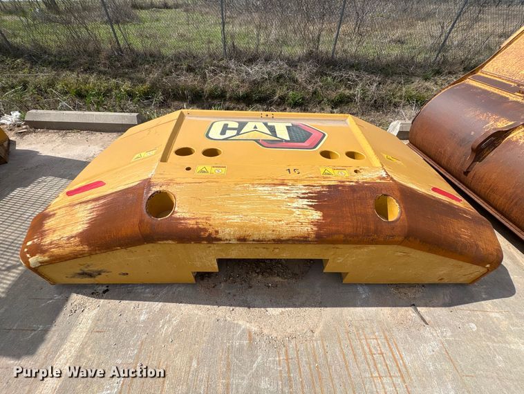 image for item EA7223 2021 Caterpillar 374 excavator
