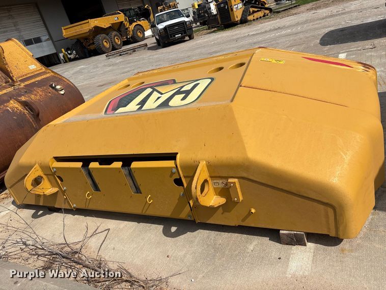 image for item EA7223 2021 Caterpillar 374 excavator