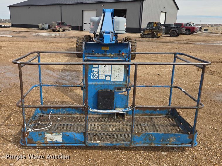image for item EB1367 2006 Genie S85 boom lift