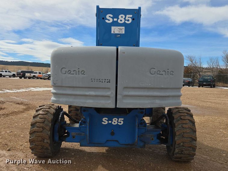 image for item EB1367 2006 Genie S85 boom lift