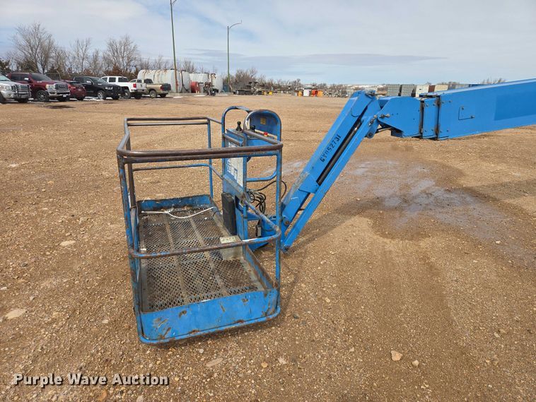 image for item EB1367 2006 Genie S85 boom lift