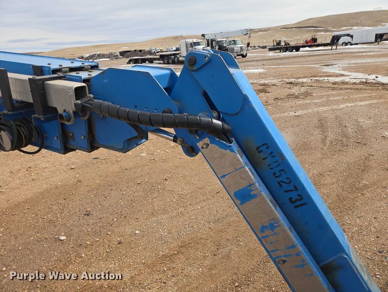 image for item EB1367 2006 Genie S85 boom lift