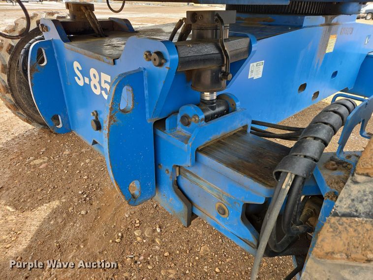 image for item EB1367 2006 Genie S85 boom lift