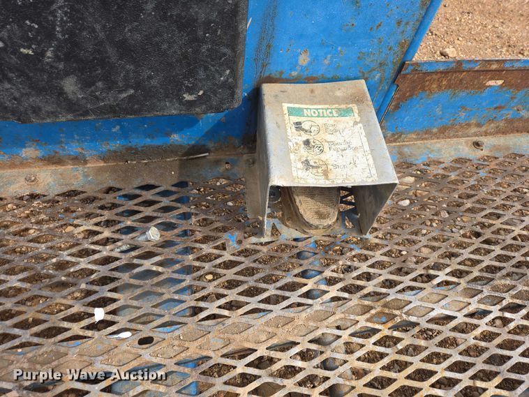 image for item EB1367 2006 Genie S85 boom lift