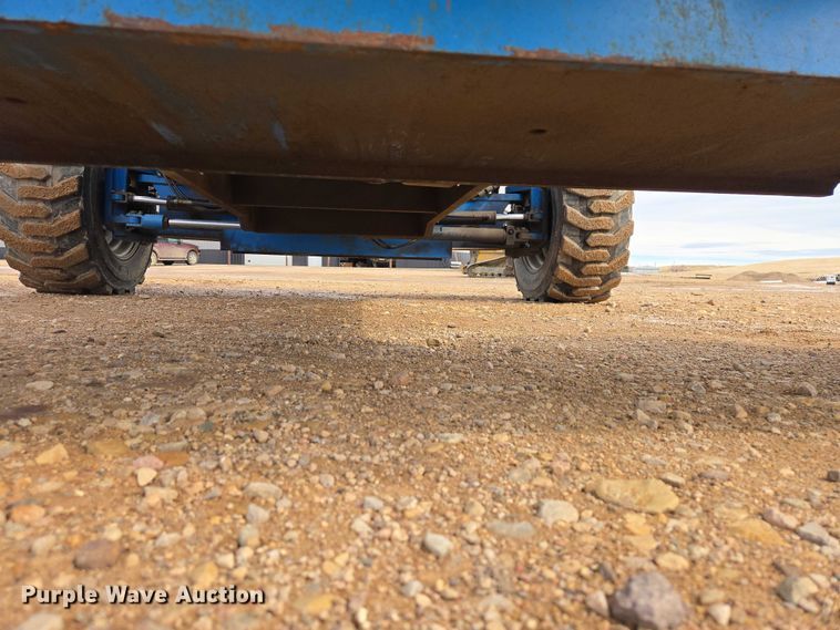 image for item EB1367 2006 Genie S85 boom lift