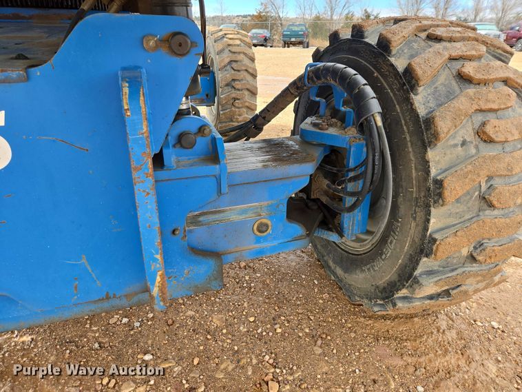 image for item EB1367 2006 Genie S85 boom lift