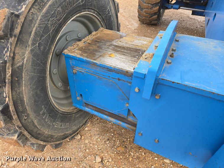 image for item EB1367 2006 Genie S85 boom lift