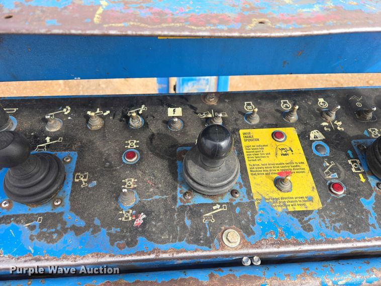 image for item EB1367 2006 Genie S85 boom lift