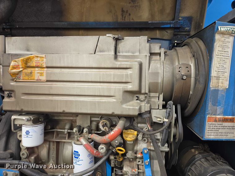 image for item EB1367 2006 Genie S85 boom lift