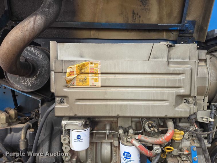 image for item EB1367 2006 Genie S85 boom lift