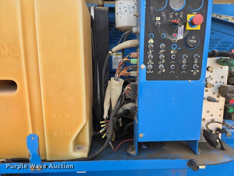 image for item EB1367 2006 Genie S85 boom lift