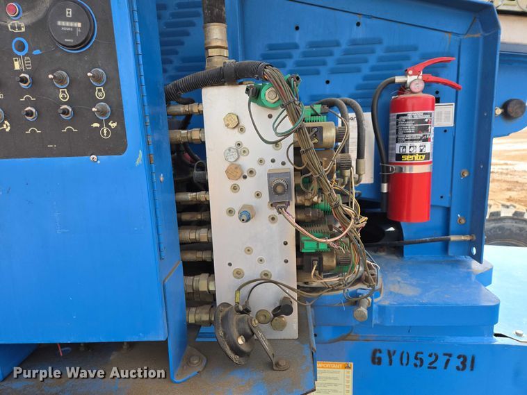 image for item EB1367 2006 Genie S85 boom lift