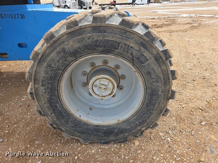 image for item EB1367 2006 Genie S85 boom lift