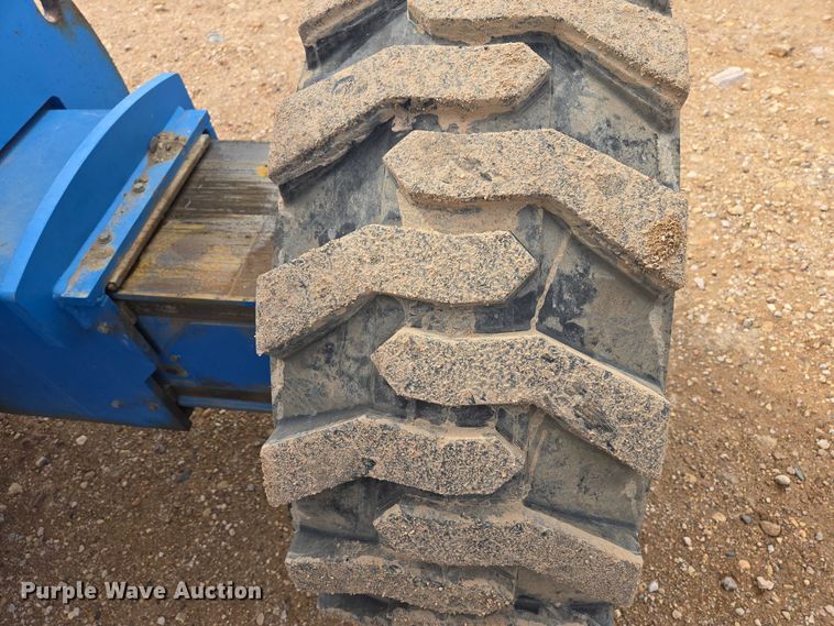 image for item EB1367 2006 Genie S85 boom lift