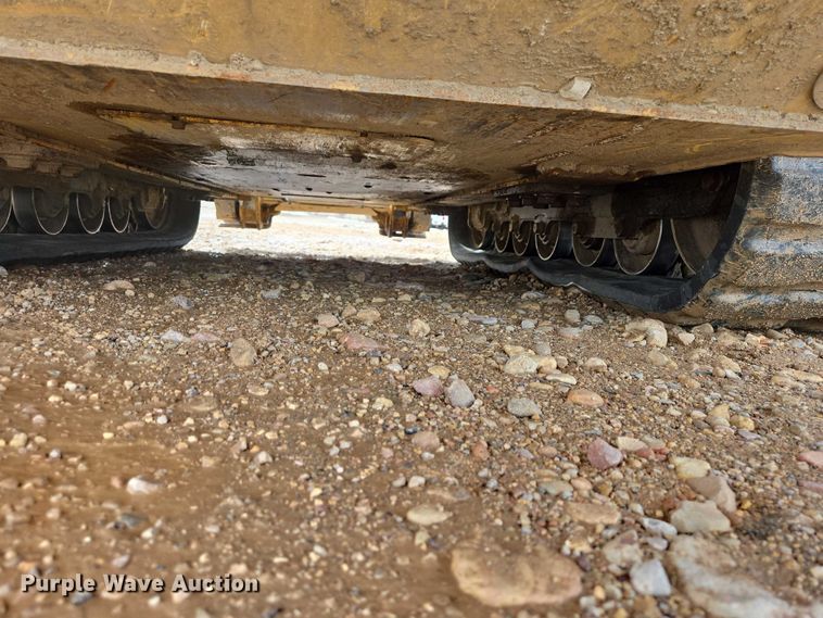 image for item EB1368 2021 John Deere 331G tracked skid steer loader