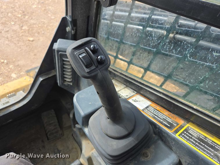 image for item EB1368 2021 John Deere 331G tracked skid steer loader