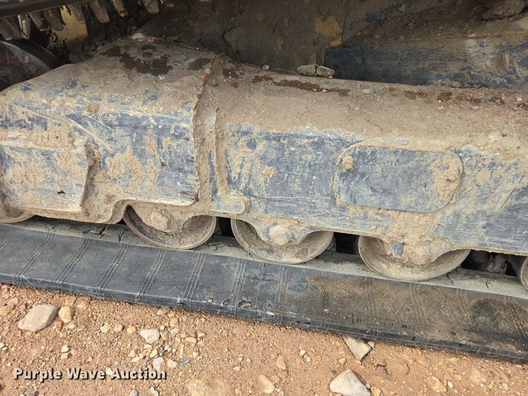 image for item EB1368 2021 John Deere 331G tracked skid steer loader