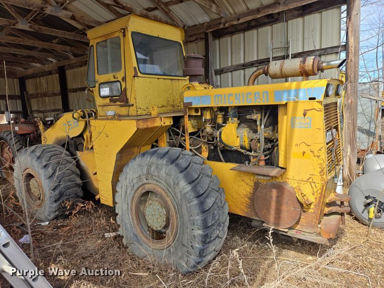 image for item EB1371 1972 Clark Michigan 75B wheel loader