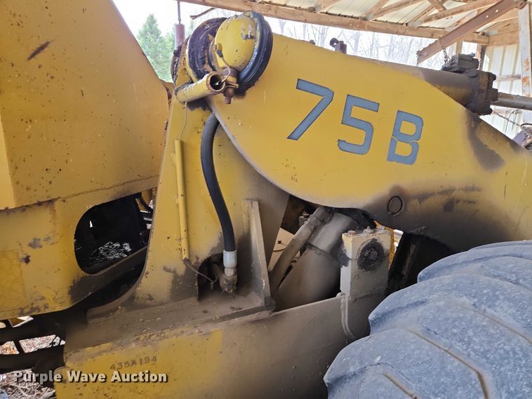 image for item EB1371 1972 Clark Michigan 75B wheel loader