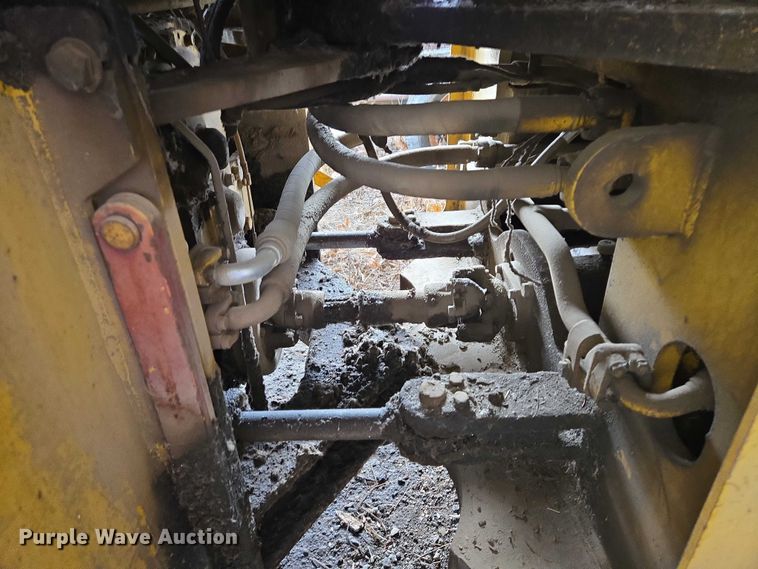 image for item EB1371 1972 Clark Michigan 75B wheel loader