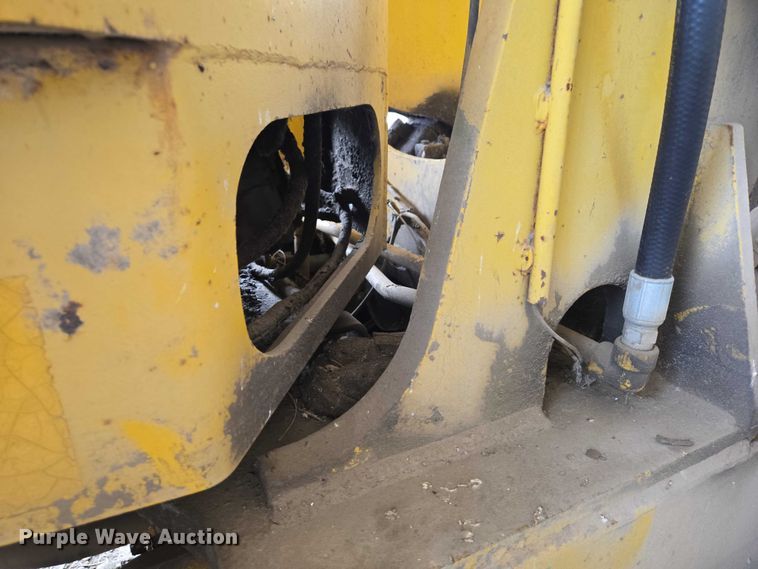 image for item EB1371 1972 Clark Michigan 75B wheel loader