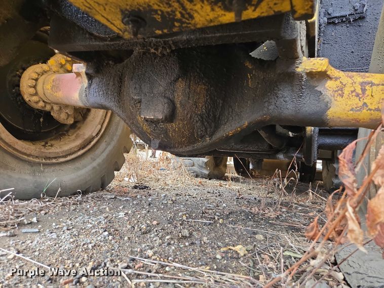 image for item EB1371 1972 Clark Michigan 75B wheel loader