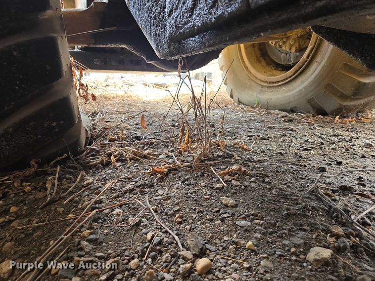 image for item EB1371 1972 Clark Michigan 75B wheel loader