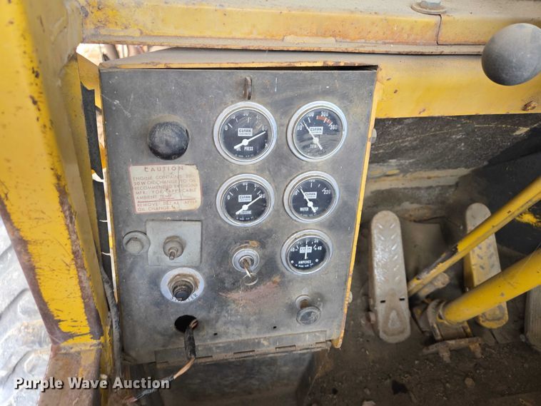 image for item EB1371 1972 Clark Michigan 75B wheel loader