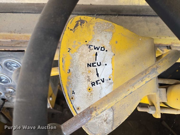 image for item EB1371 1972 Clark Michigan 75B wheel loader