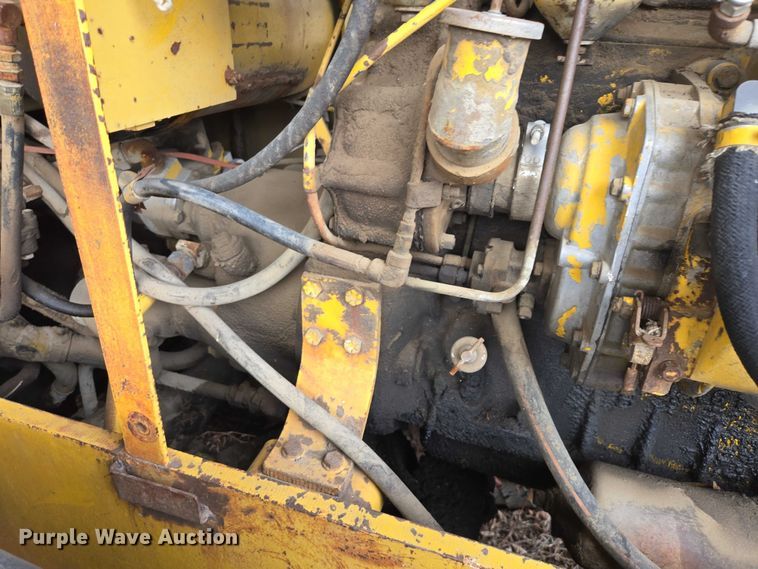 image for item EB1371 1972 Clark Michigan 75B wheel loader