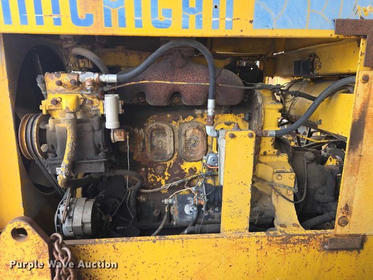 image for item EB1371 1972 Clark Michigan 75B wheel loader