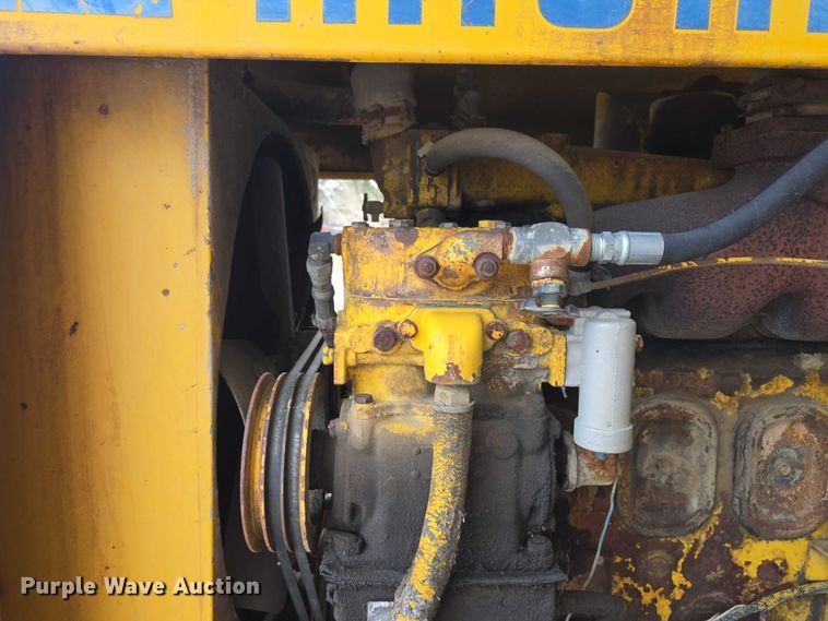 image for item EB1371 1972 Clark Michigan 75B wheel loader