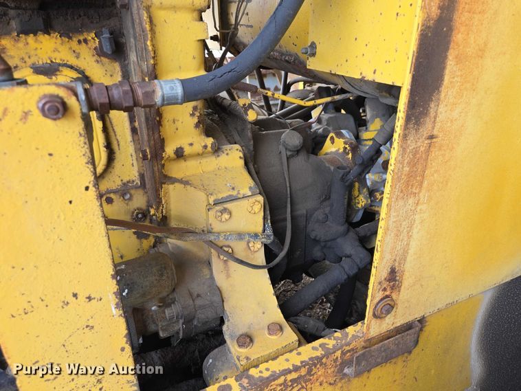 image for item EB1371 1972 Clark Michigan 75B wheel loader