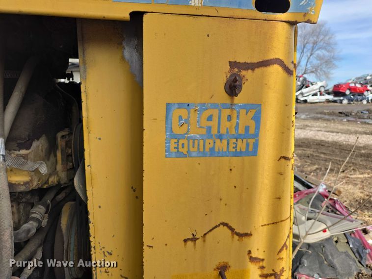 image for item EB1371 1972 Clark Michigan 75B wheel loader