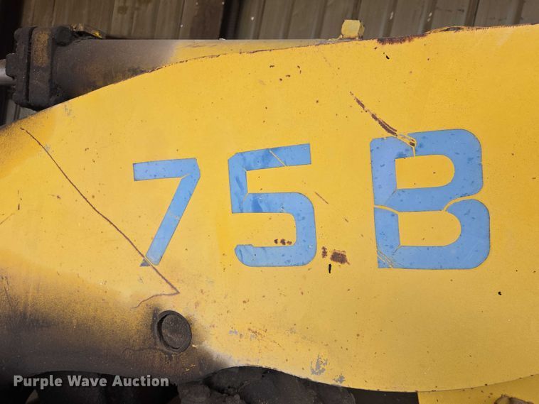 image for item EB1371 1972 Clark Michigan 75B wheel loader
