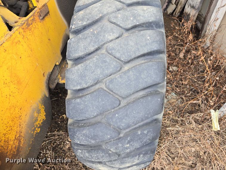 image for item EB1371 1972 Clark Michigan 75B wheel loader