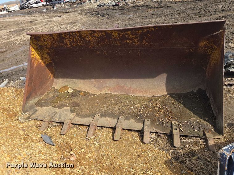 image for item EB1371 1972 Clark Michigan 75B wheel loader