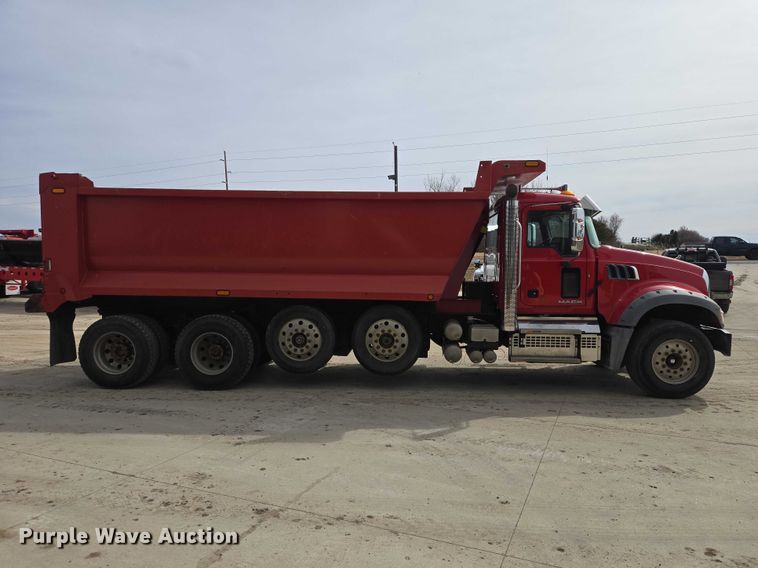 image for item EB1373 2018 Mack Granite GU713 dump truck