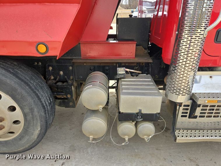 image for item EB1373 2018 Mack Granite GU713 dump truck