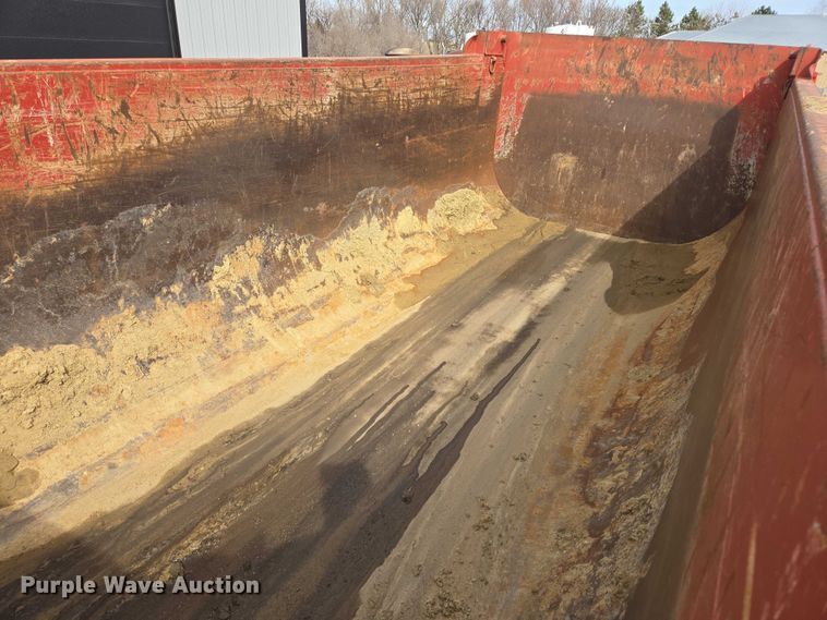 image for item EB1373 2018 Mack Granite GU713 dump truck