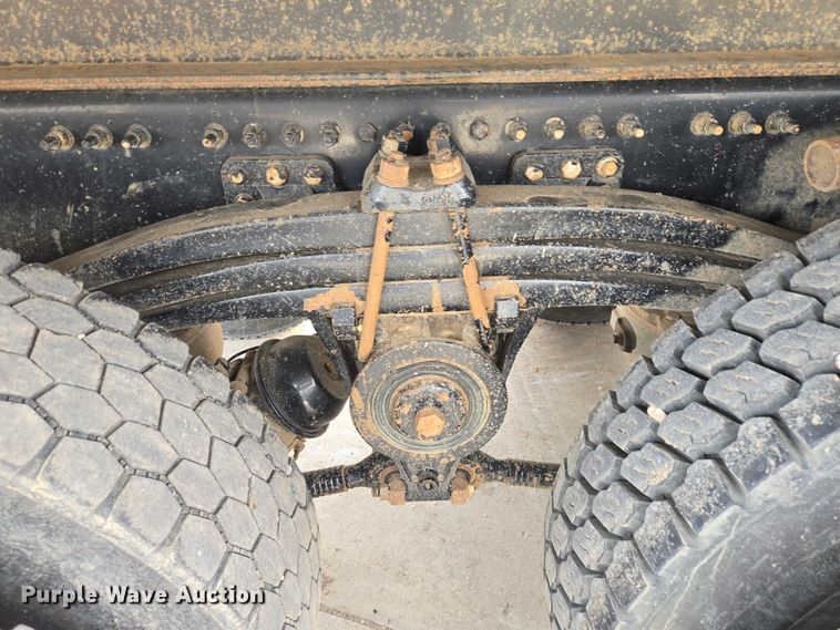 image for item EB1373 2018 Mack Granite GU713 dump truck