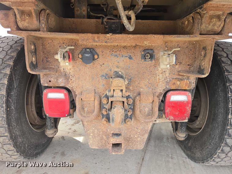 image for item EB1373 2018 Mack Granite GU713 dump truck