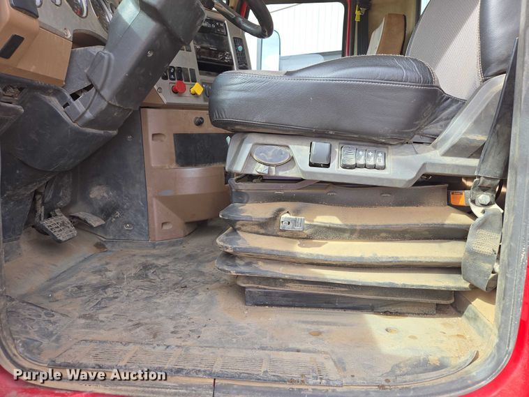 image for item EB1373 2018 Mack Granite GU713 dump truck