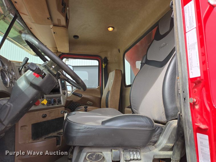 image for item EB1373 2018 Mack Granite GU713 dump truck