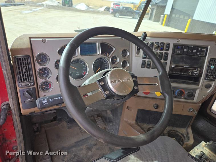 image for item EB1373 2018 Mack Granite GU713 dump truck