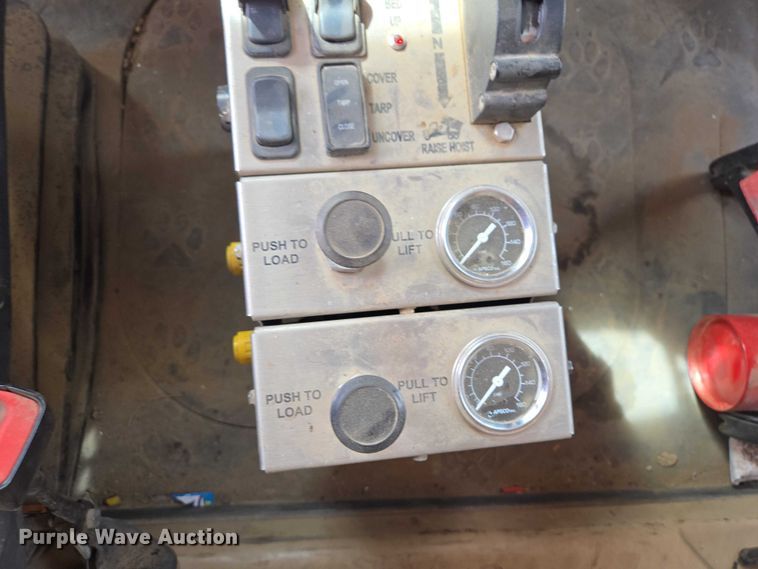 image for item EB1373 2018 Mack Granite GU713 dump truck