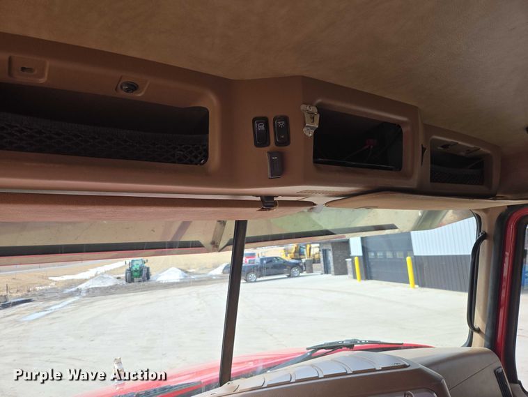 image for item EB1373 2018 Mack Granite GU713 dump truck