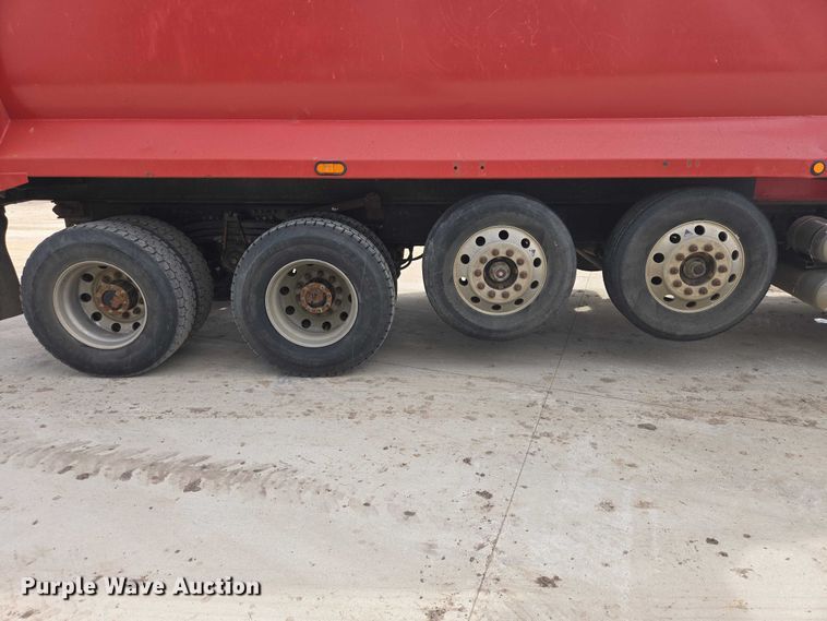 image for item EB1373 2018 Mack Granite GU713 dump truck