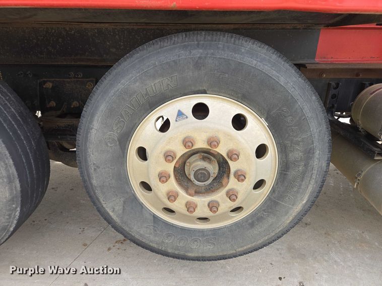 image for item EB1373 2018 Mack Granite GU713 dump truck