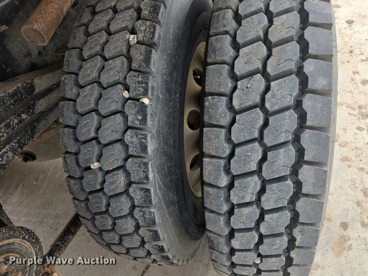 image for item EB1373 2018 Mack Granite GU713 dump truck